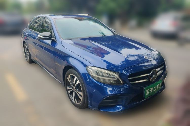 Used Mercedes-Benz C-Class 2019 C 260 Sport Edition Front Right 45 Deg