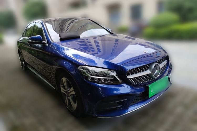 Used Mercedes-Benz C-Class 2019 Restyled C 260 L Sport Edition Front Right 45 Deg