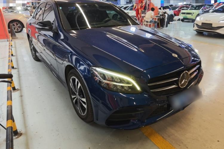 Used Mercedes-Benz C-Class 2019 C 260 Sport Edition Front Right 45 Deg