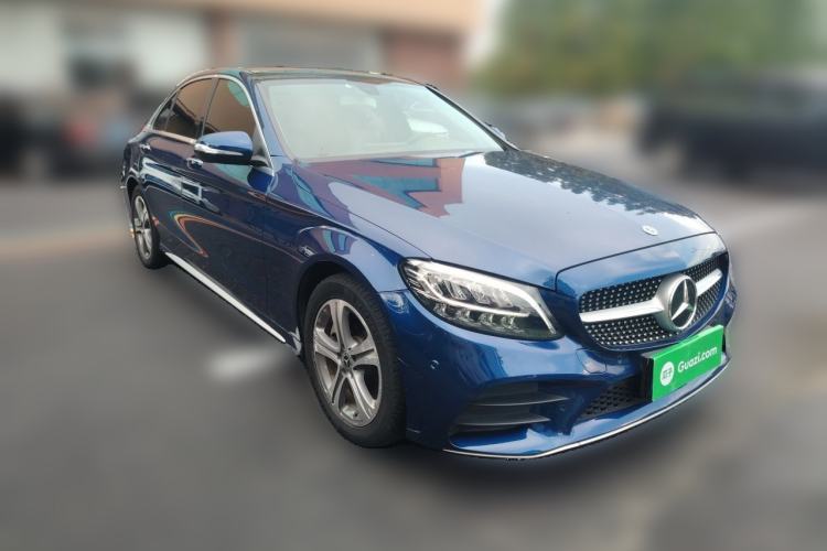 Used Mercedes-Benz C-Class 2019 Restyled C 260 L Sport Edition Front Right 45 Deg