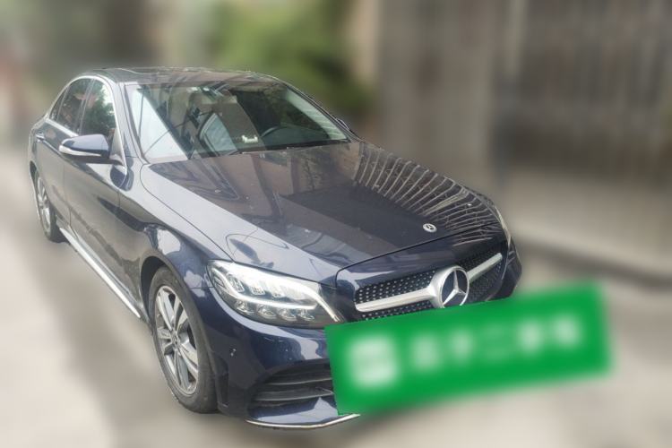 Used Mercedes-Benz C-Class 2019 C 180 L Fashion Edition Sport Version Front Right 45 Deg