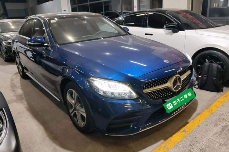 Used Mercedes-Benz C-Class 2019 C 260 L Sport Edition Front Right 45 Deg
