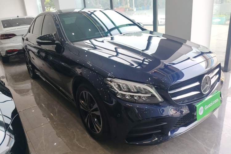 Used Mercedes-Benz C-Class 2019 C 260 Sport Edition Front Right 45 Deg