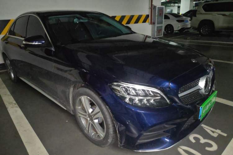 Used Mercedes-Benz C-Class 2019 C 260 L Sport Edition Front Right 45 Deg