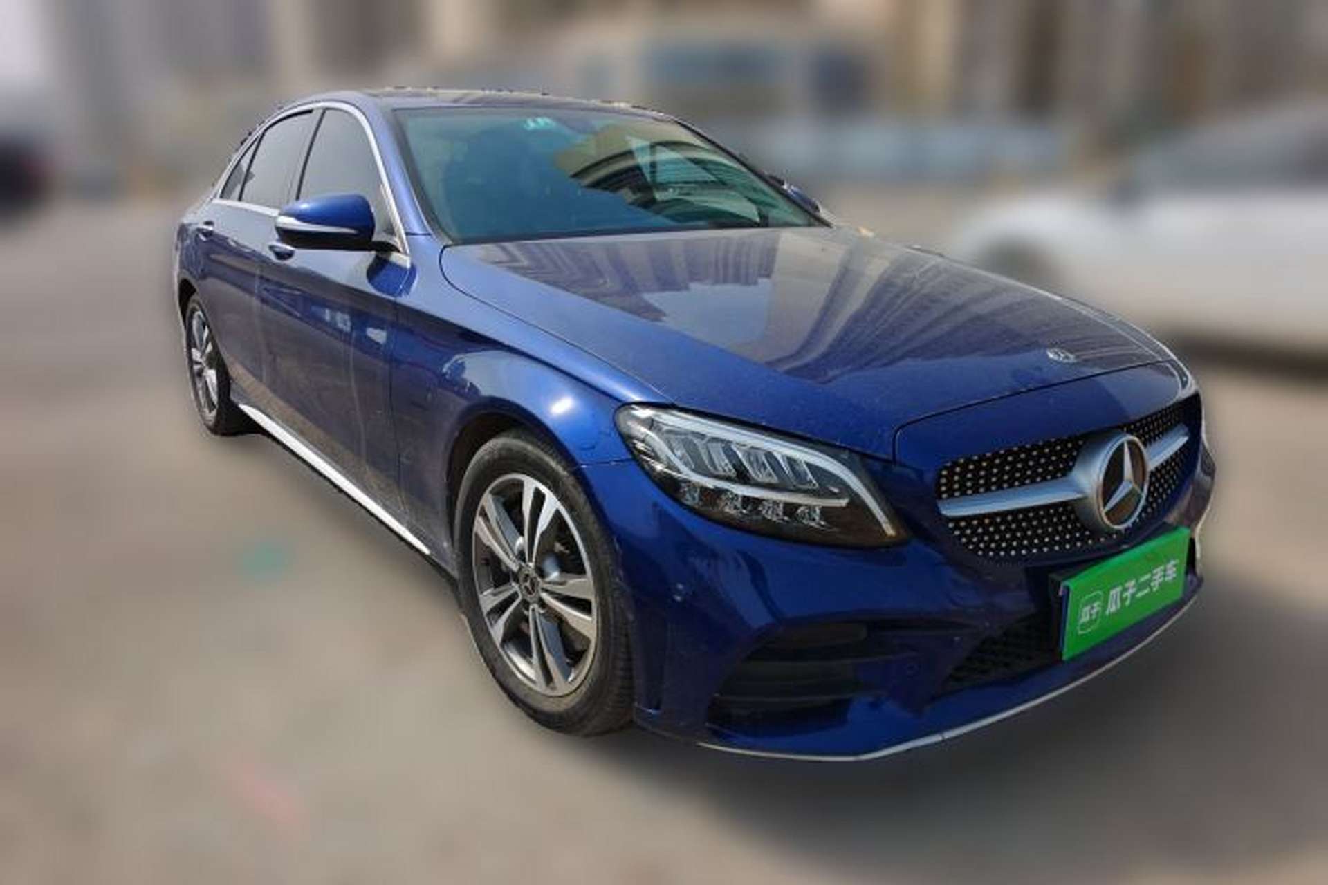 Used Mercedes-Benz C-Class 2019 C 180 L Fashion Edition Sport Version Front Right 45 Deg