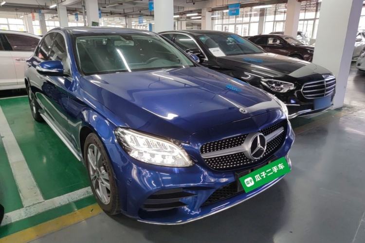 Used Mercedes-Benz C-Class 2019 C 180 L Fashion Edition Sport Version Front Right 45 Deg