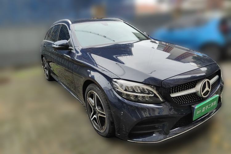 Used Mercedes-Benz C-Class 2019 C 260 Estate Front Right 45 Deg