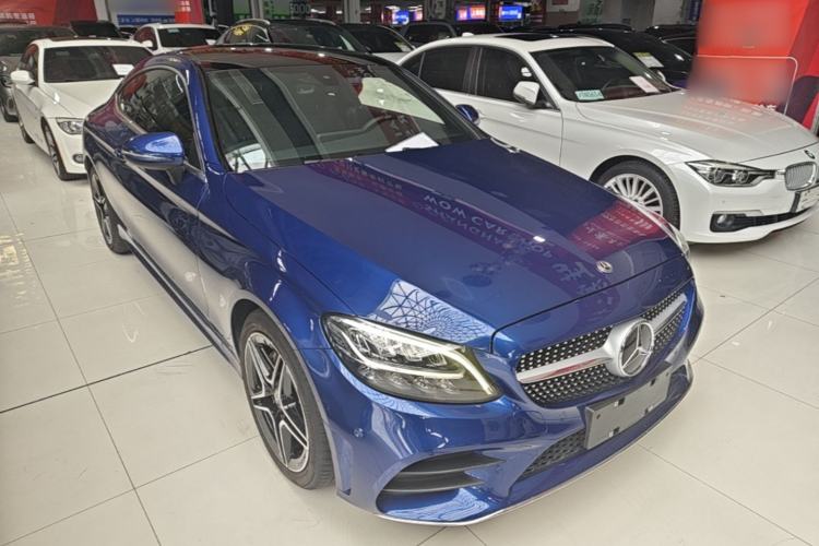 Used Mercedes-Benz C-Class 2019 C 260 Coupe Front Right 45 Deg