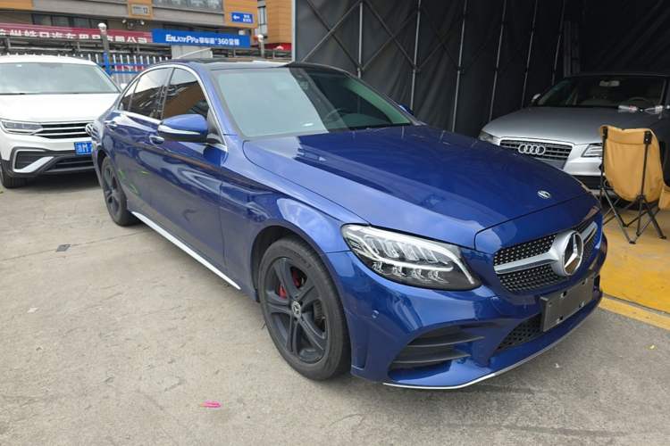 Used Mercedes-Benz C-Class 2019 C 260 L Sport Edition Front Right 45 Deg