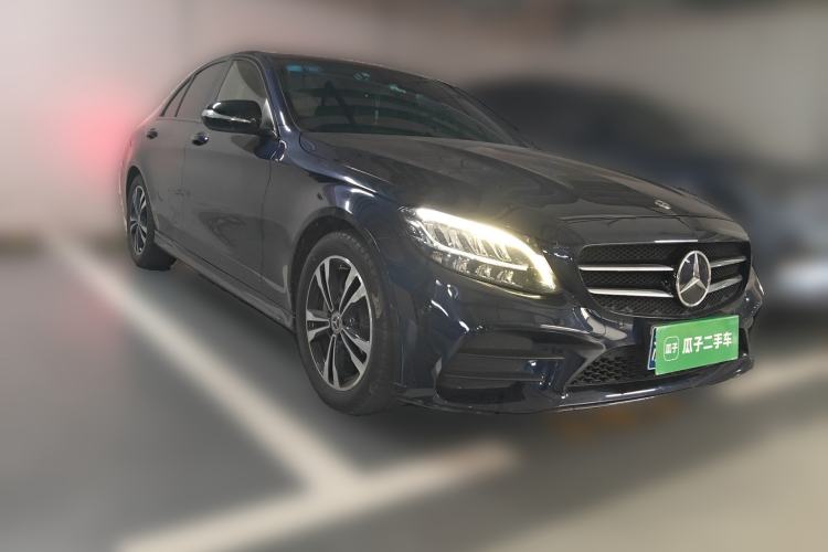 Used Mercedes-Benz C-Class 2019 C 260 Sport Edition Front Right 45 Deg