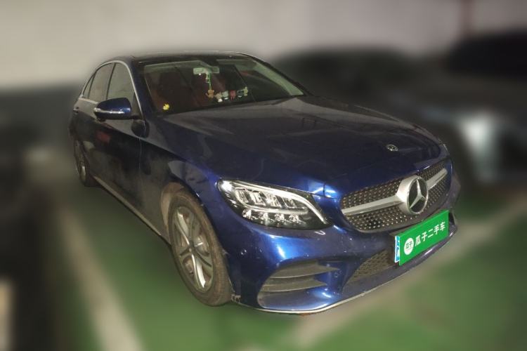 Used Mercedes-Benz C-Class 2019 C 260 L Sport Edition Front Right 45 Deg