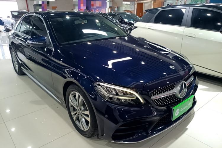 Used Mercedes-Benz C-Class 2019 C 180 L Fashion Edition Sport Version Front Right 45 Deg
