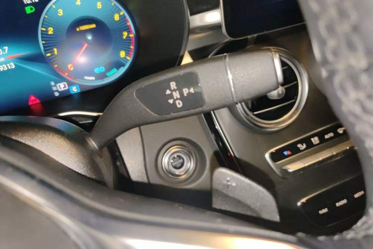 Used Mercedes-Benz C-Class 2019 C 260 Estate Gear Lever