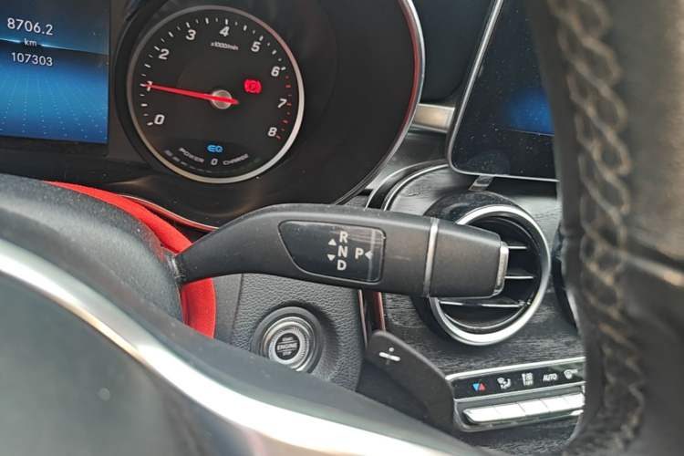 Used Mercedes-Benz C-Class 2019 C 260 L Sport Edition Gear Lever