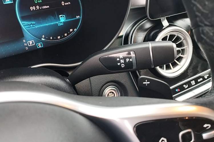 Used Mercedes-Benz C-Class 2019 Restyled C 260 L Sport Edition Gear Lever