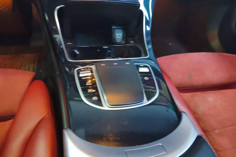 Used Mercedes-Benz C-Class 2019 C 260 Sport Edition Gear Lever