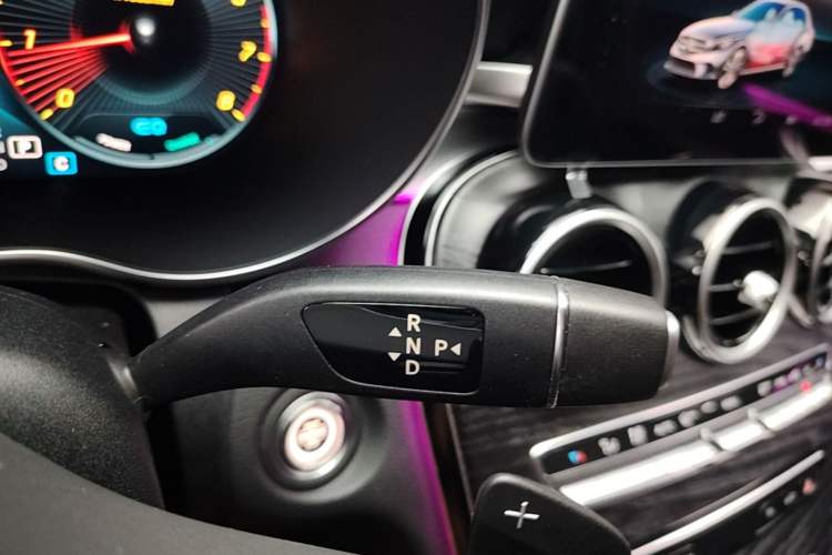 Used Mercedes-Benz C-Class 2019 Restyled C 260 L Sport Edition Gear Lever