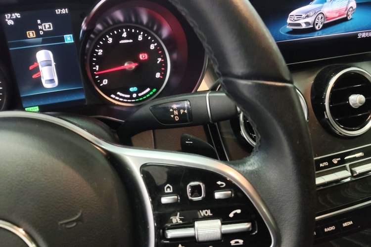 Used Mercedes-Benz C-Class 2019 C 260 L Sport Edition Gear Lever