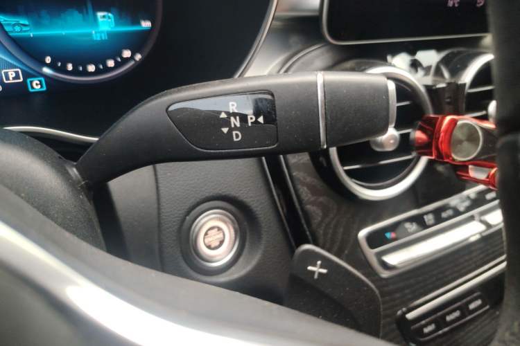 Used Mercedes-Benz C-Class 2019 Restyled C 260 L Sport Edition Gear Lever