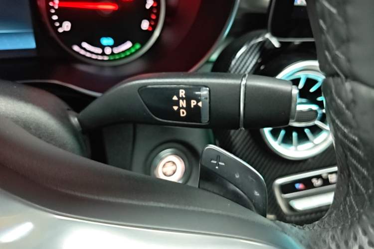 Used Mercedes-Benz C-Class 2019 C 260 Sport Edition Gear Lever