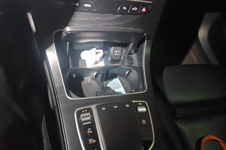 Used Mercedes-Benz C-Class 2019 C 180 L Fashion Edition Sport Version Gear Lever