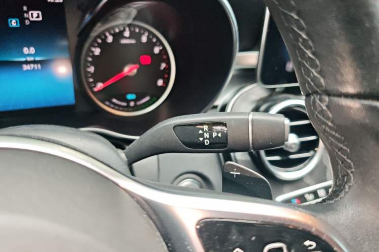 Used Mercedes-Benz C-Class 2019 Restyled C 260 L Sport Edition Gear Lever