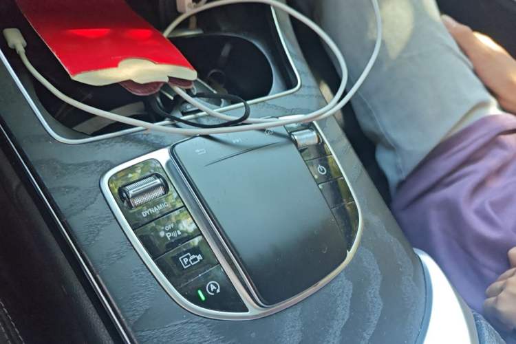 Used Mercedes-Benz C-Class 2019 C 260 L Sport Edition Gear Lever