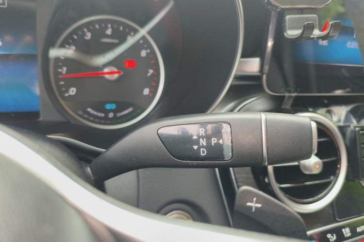 Used Mercedes-Benz C-Class 2019 C 260 L Sport Edition Gear Lever