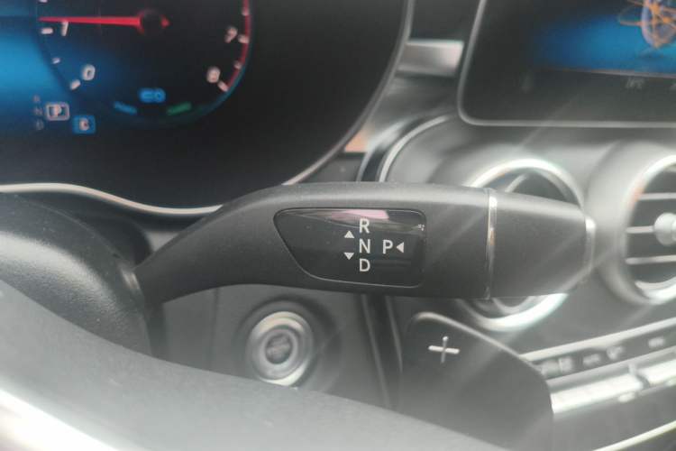Used Mercedes-Benz C-Class 2019 C 260 Estate Gear Lever