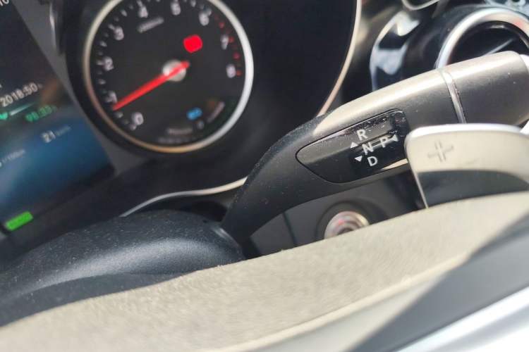Used Mercedes-Benz C-Class 2019 C 260 Sport Edition Gear Lever
