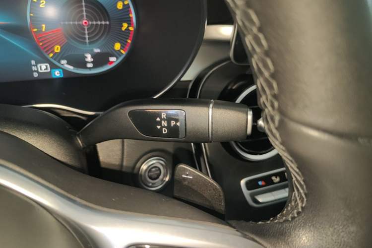 Used Mercedes-Benz C-Class 2019 Restyled C 260 L Sport Edition Gear Lever