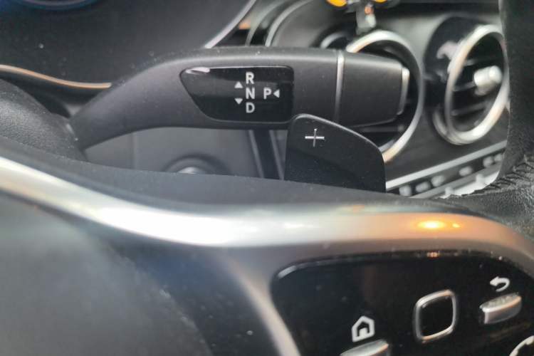 Used Mercedes-Benz C-Class 2019 Restyled C 260 L Sport Edition Gear Lever