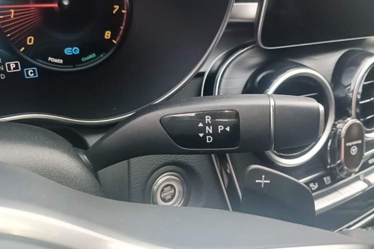 Used Mercedes-Benz C-Class 2019 Restyled C 260 L Sport Edition Gear Lever