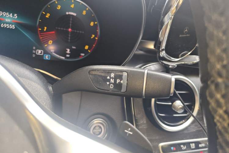Used Mercedes-Benz C-Class 2019 C 260 L Sport Edition Gear Lever