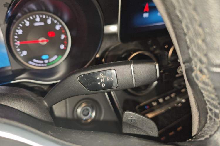 Used Mercedes-Benz C-Class 2019 C 260 L Sport Edition Gear Lever