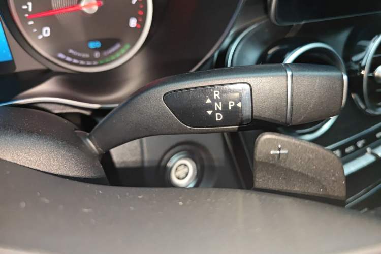Used Mercedes-Benz C-Class 2019 C 260 L Sport Edition Gear Lever