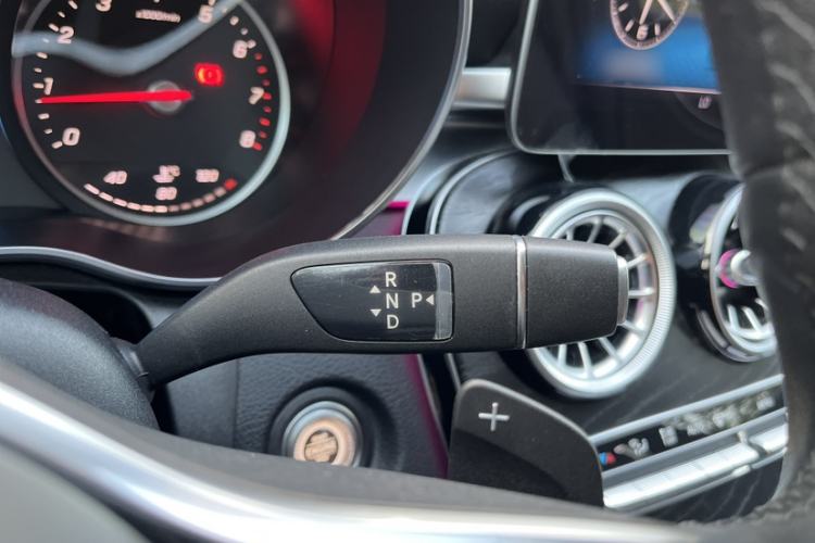 Used Mercedes-Benz C-Class 2019 C 180 L Fashion Edition Sport Version Gear Lever