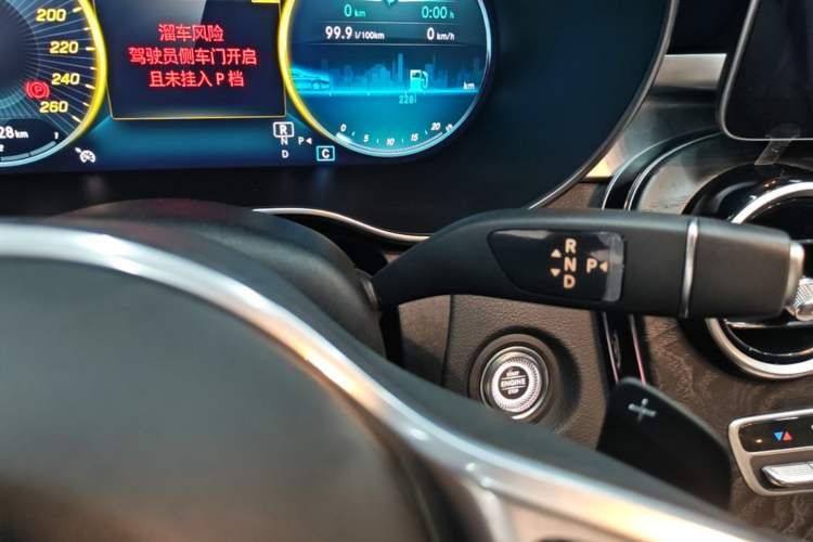 Used Mercedes-Benz C-Class 2019 Restyled C 260 L Sport Edition Gear Lever