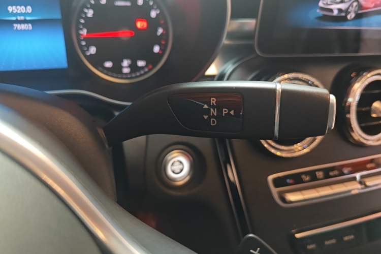 Used Mercedes-Benz C-Class 2019 C 180 L Fashion Edition Sport Version Gear Lever