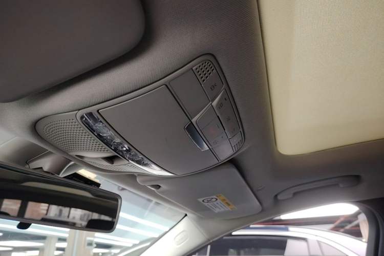 Used Mercedes-Benz C-Class 2019 Restyled C 260 L Sport Edition Headliner