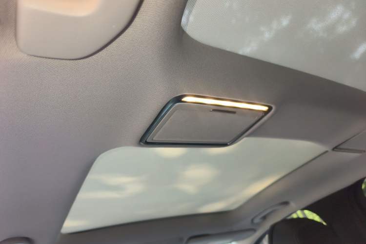 Used Mercedes-Benz C-Class 2019 Restyled C 260 L Sport Edition Headliner