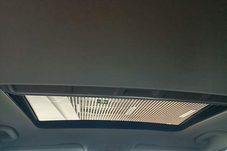 Used Mercedes-Benz C-Class 2019 C 180 L Fashion Edition Sport Version Headliner