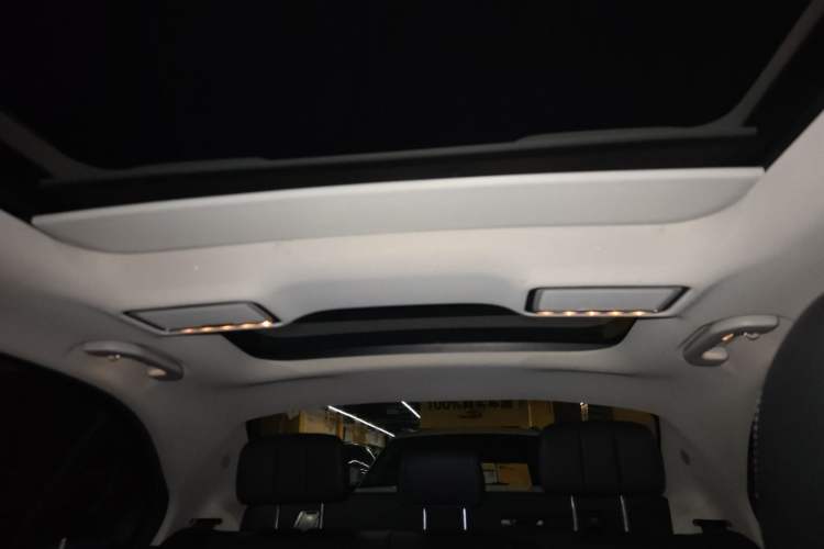 Used Mercedes-Benz C-Class 2019 C 260 L Sport Edition Headliner