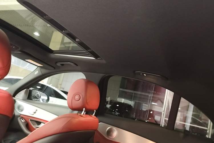 Used Mercedes-Benz C-Class 2019 C 260 Sport Edition Headliner