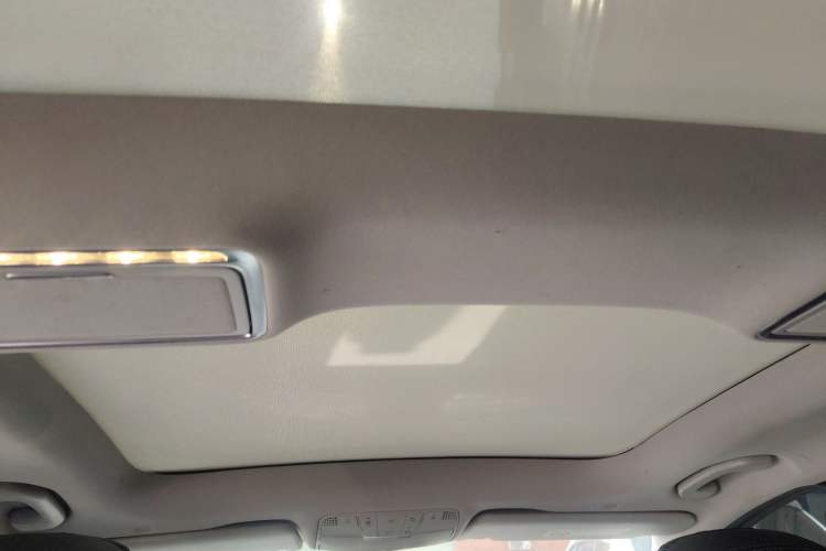 Used Mercedes-Benz C-Class 2019 Restyled C 260 L Sport Edition Headliner