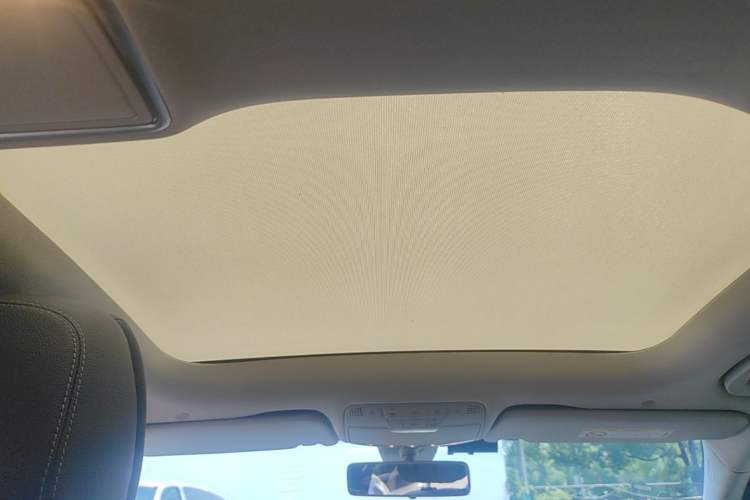 Used Mercedes-Benz C-Class 2019 Restyled C 260 L Sport Edition Headliner