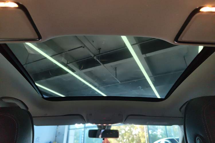 Used Mercedes-Benz C-Class 2019 Restyled C 260 L Sport Edition Headliner