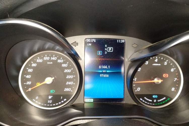 Used Mercedes-Benz C-Class 2019 C 260 Sport Edition Instrument Cluster