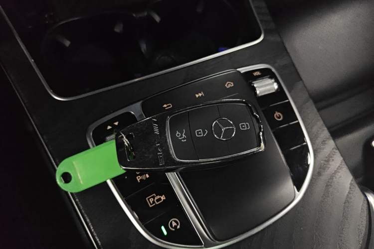 Used Mercedes-Benz C-Class 2019 C 260 Coupe Interior 1