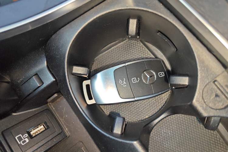 Used Mercedes-Benz C-Class 2019 C 260 Coupe Interior 1
